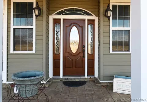 Entry Way - 450778 E 1000 Rd, Gore, OK 74435 photo 4 of 4