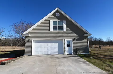 Exterior - 450778 E 1000 Rd, Gore, OK 74435 photo 5 of 6
