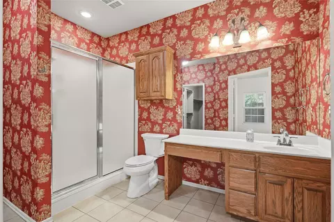 Bath - 8212 E 74th Ct, Tulsa, OK 74133 photo 2 of 2
