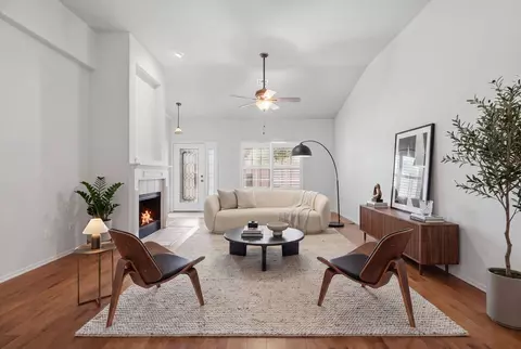 Living - 8212 E 74th Ct, Tulsa, OK 74133 photo 5 of 6