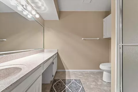 Bath - 6540 E 89th St, Tulsa, OK 74133 photo 2 of 2