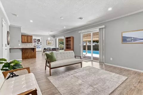 Living - 6540 E 89th St, Tulsa, OK 74133 photo 4 of 4
