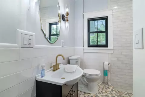 Bath - 1301 N 3rd, Durant, OK 74701 photo 1 of 4