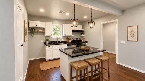 Kitchen - 19552 E 1st Pl, Tulsa, OK 74108 photo 4 of 4