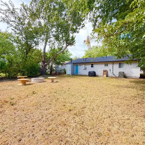 Exterior - 19552 E 1st Pl, Tulsa, OK 74108 photo 3 of 4