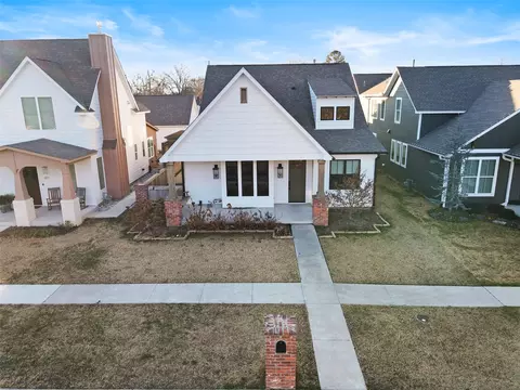Exterior - 315 E Freeport St, Broken Arrow, OK 74012 photo 3 of 6