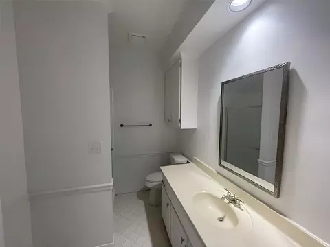 Bath - 3813 E 99th Pl, Tulsa, OK 74137 photo 1 of 5