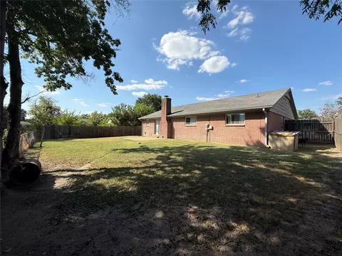 Exterior - 10134 E 24th East Pl, Tulsa, OK 74129 photo 4 of 5