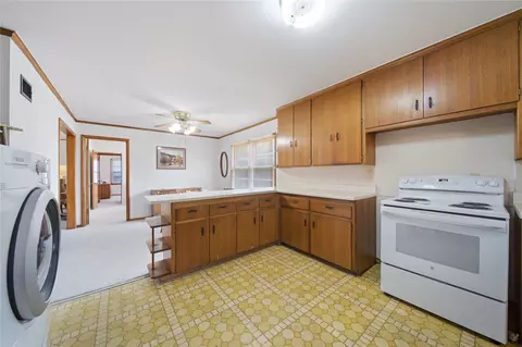 Kitchen - 5718 E 23rd St, Tulsa, OK 74114 photo 5 of 5