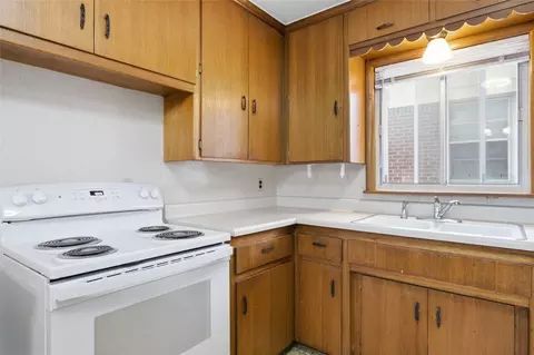 Kitchen - 5718 E 23rd St, Tulsa, OK 74114 photo 4 of 5