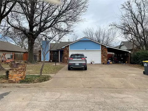 17703 S Tacoma St, Mounds, OK 74047