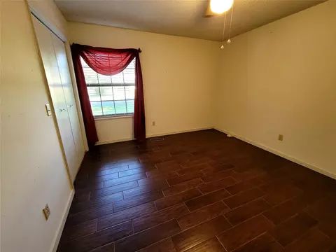 Bedroom - 112 Meadowlark, Eufaula, OK 74432 photo 3 of 8