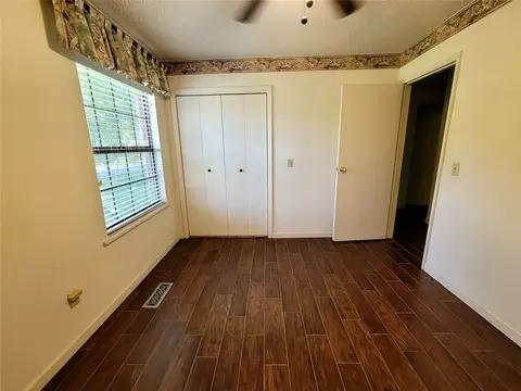 Bedroom - 112 Meadowlark, Eufaula, OK 74432 photo 8 of 8