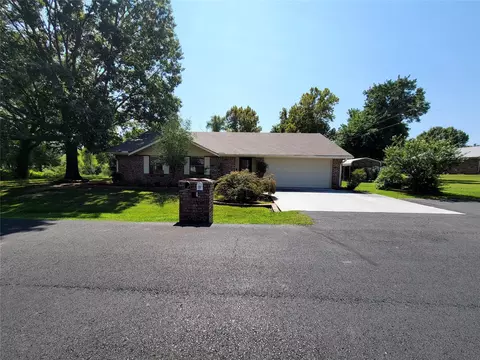 Exterior - 112 Meadowlark, Eufaula, OK 74432 photo 4 of 17