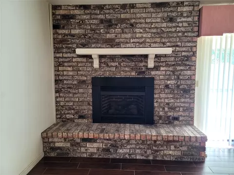 Living - 112 Meadowlark, Eufaula, OK 74432 photo 3 of 4