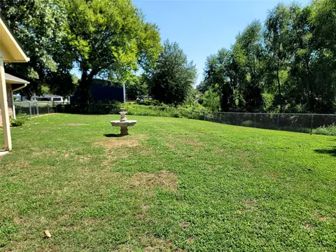 Exterior - 112 Meadowlark, Eufaula, OK 74432 photo 15 of 17