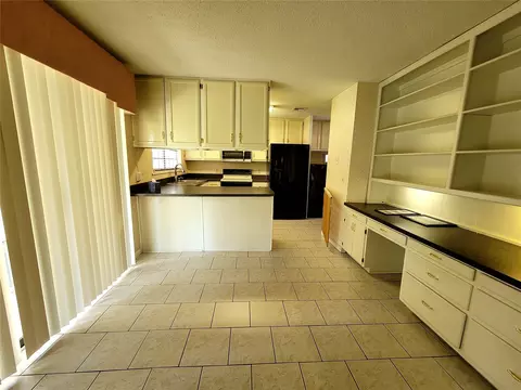Kitchen - 112 Meadowlark, Eufaula, OK 74432 photo 1 of 6