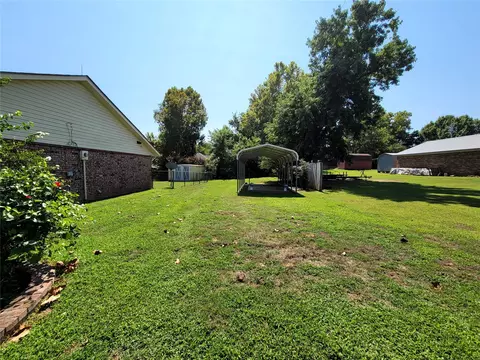 Exterior - 112 Meadowlark, Eufaula, OK 74432 photo 7 of 17
