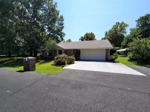 Exterior - 112 Meadowlark, Eufaula, OK 74432 photo 6 of 17