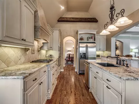 Kitchen - 9487 E 109th Pl, Tulsa, OK 74133 photo 3 of 8