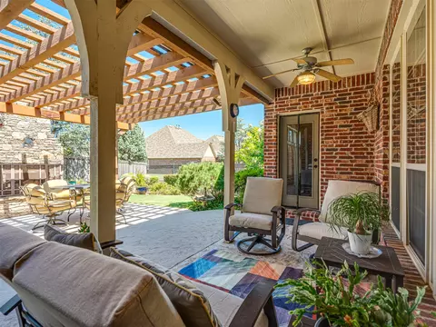 Exterior - 9487 E 109th Pl, Tulsa, OK 74133 photo 3 of 17