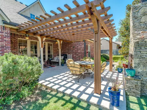 Exterior - 9487 E 109th Pl, Tulsa, OK 74133 photo 6 of 17