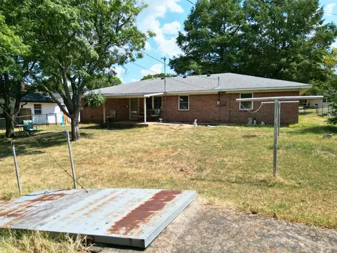 Exterior - 517 Webb Ave, Ada, OK 74820 photo 9 of 13