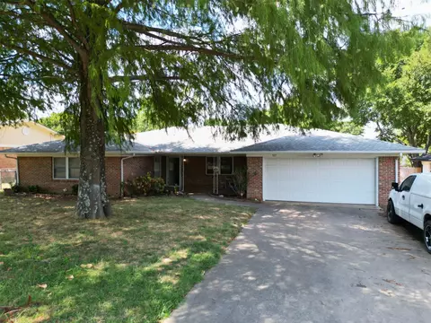 Exterior - 517 Webb Ave, Ada, OK 74820 photo 6 of 13