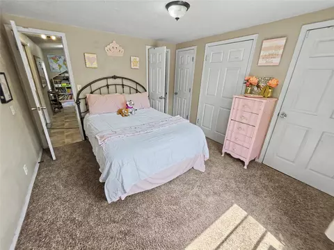 Bedroom - 23884 E 808 Rd, Welling, OK 74471 photo 2 of 18