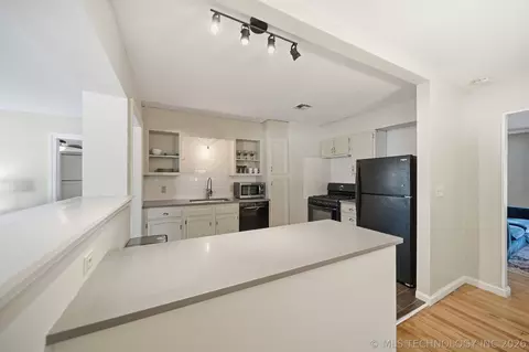Kitchen - 2617 E 2nd St, Tulsa, OK 74104 photo 1 of 4