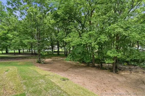 Exterior - 28334 E 71st East Pl S, Broken Arrow, OK 74014 photo 7 of 7