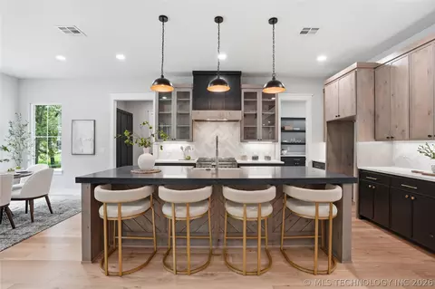 Kitchen - 28334 E 71st East Pl S, Broken Arrow, OK 74014 photo 1 of 6