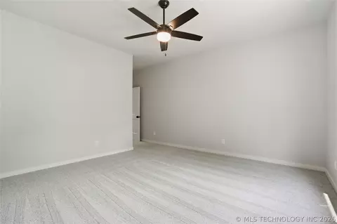 Bedroom - 28334 E 71st East Pl S, Broken Arrow, OK 74014 photo 7 of 9