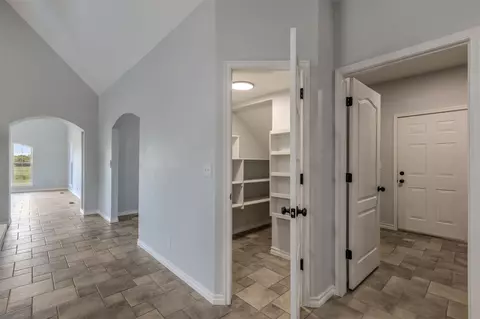 Entry Way - 19923 W 80th St N, Haskell, OK 74436 photo 6 of 16