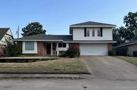 5808 Harvard Dr, Bartlesville, OK 74006
