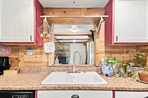 Kitchen - 21751 E 190th St S, Haskell, OK 74436 photo 6 of 11
