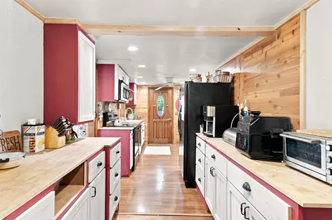 Kitchen - 21751 E 190th St S, Haskell, OK 74436 photo 11 of 11