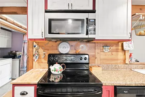 Kitchen - 21751 E 190th St S, Haskell, OK 74436 photo 7 of 11