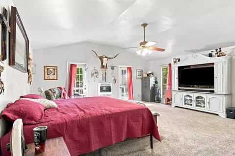 Bedroom - 21751 E 190th St S, Haskell, OK 74436 photo 4 of 9