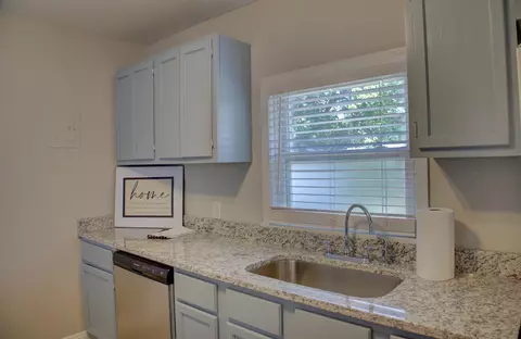 Kitchen - 4615 4th Pl, Tulsa, OK 74112 photo 6 of 6