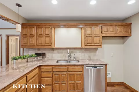 Kitchen - 5204 E 88th St, Tulsa, OK 74137 photo 5 of 5