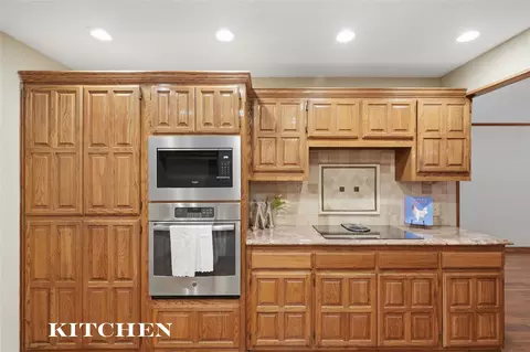 Kitchen - 5204 E 88th St, Tulsa, OK 74137 photo 4 of 5