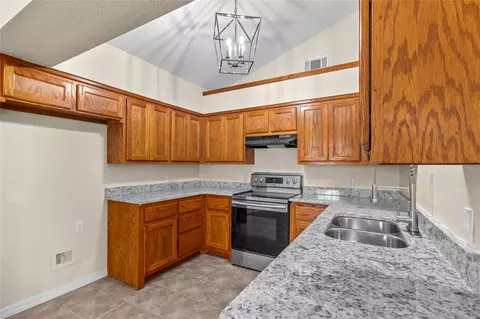 Kitchen - 108285 Gar Pl, Checotah, OK 74426 photo 1 of 3
