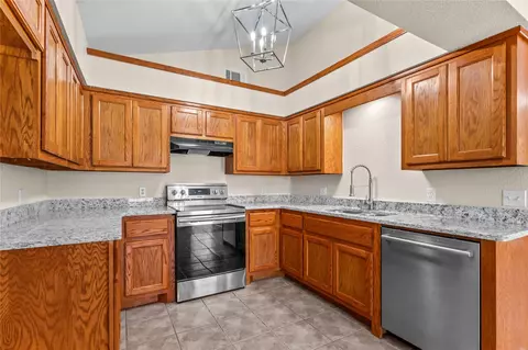 Kitchen - 108285 Gar Pl, Checotah, OK 74426 photo 3 of 3