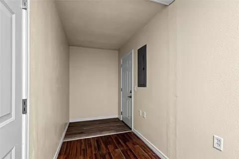 Entry Way - 108285 Gar Pl, Checotah, OK 74426 photo 4 of 4