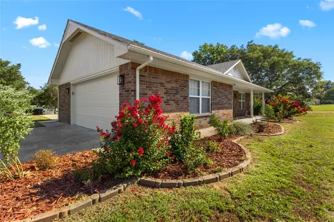 Exterior - 108285 Gar Pl, Checotah, OK 74426 photo 3 of 18