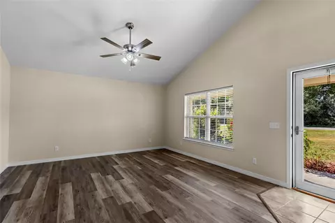 Living - 108285 Gar Pl, Checotah, OK 74426 photo 2 of 3