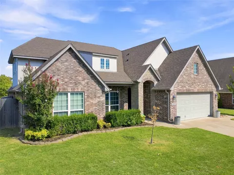10917 S Sycamore St, Jenks, OK 74037