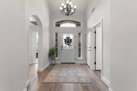 Entry Way - 1612 E Phoenix St, Broken Arrow, OK 74011 photo 2 of 5