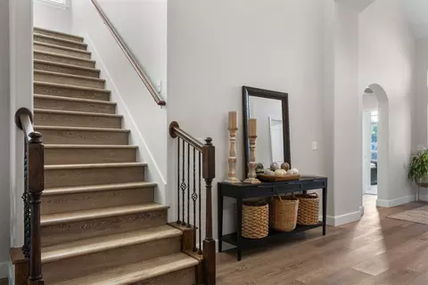Entry Way - 1612 E Phoenix St, Broken Arrow, OK 74011 photo 3 of 5